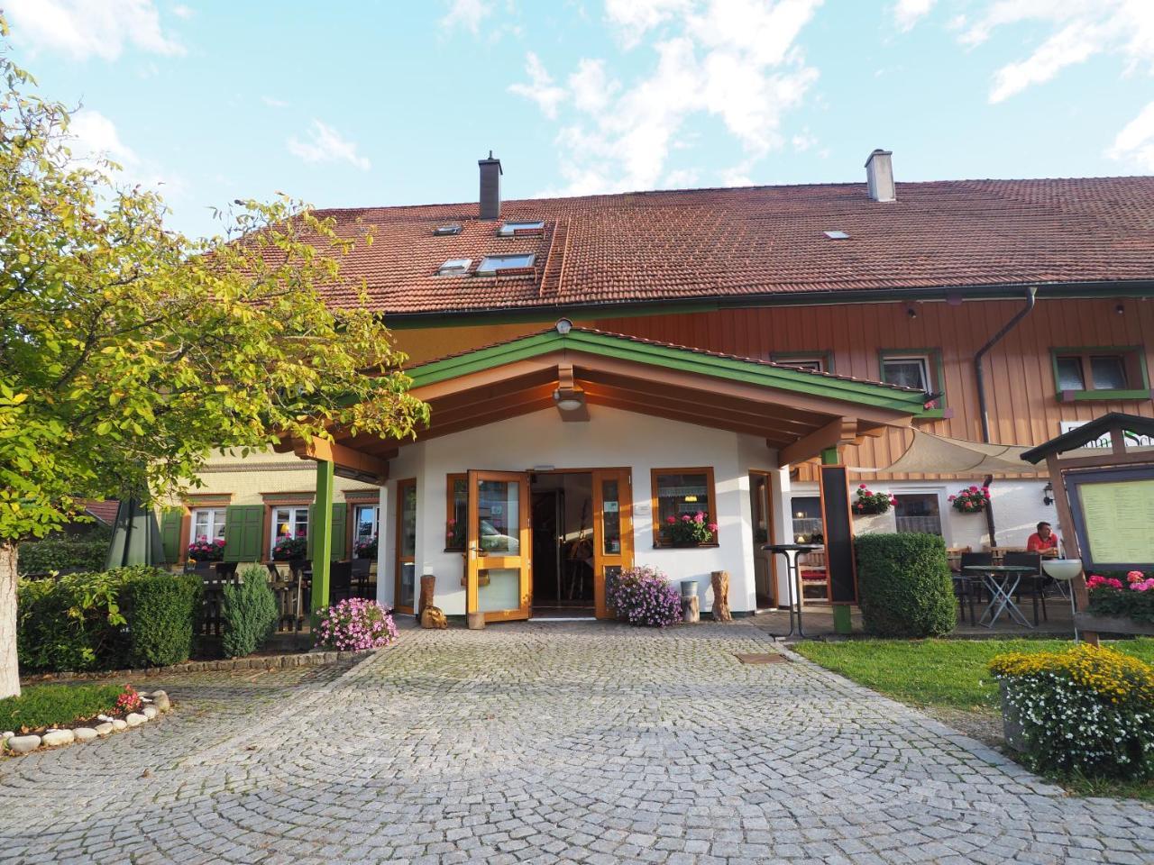 Landgasthof Zum Schwarzen Grat Isny im Allgäu Εξωτερικό φωτογραφία